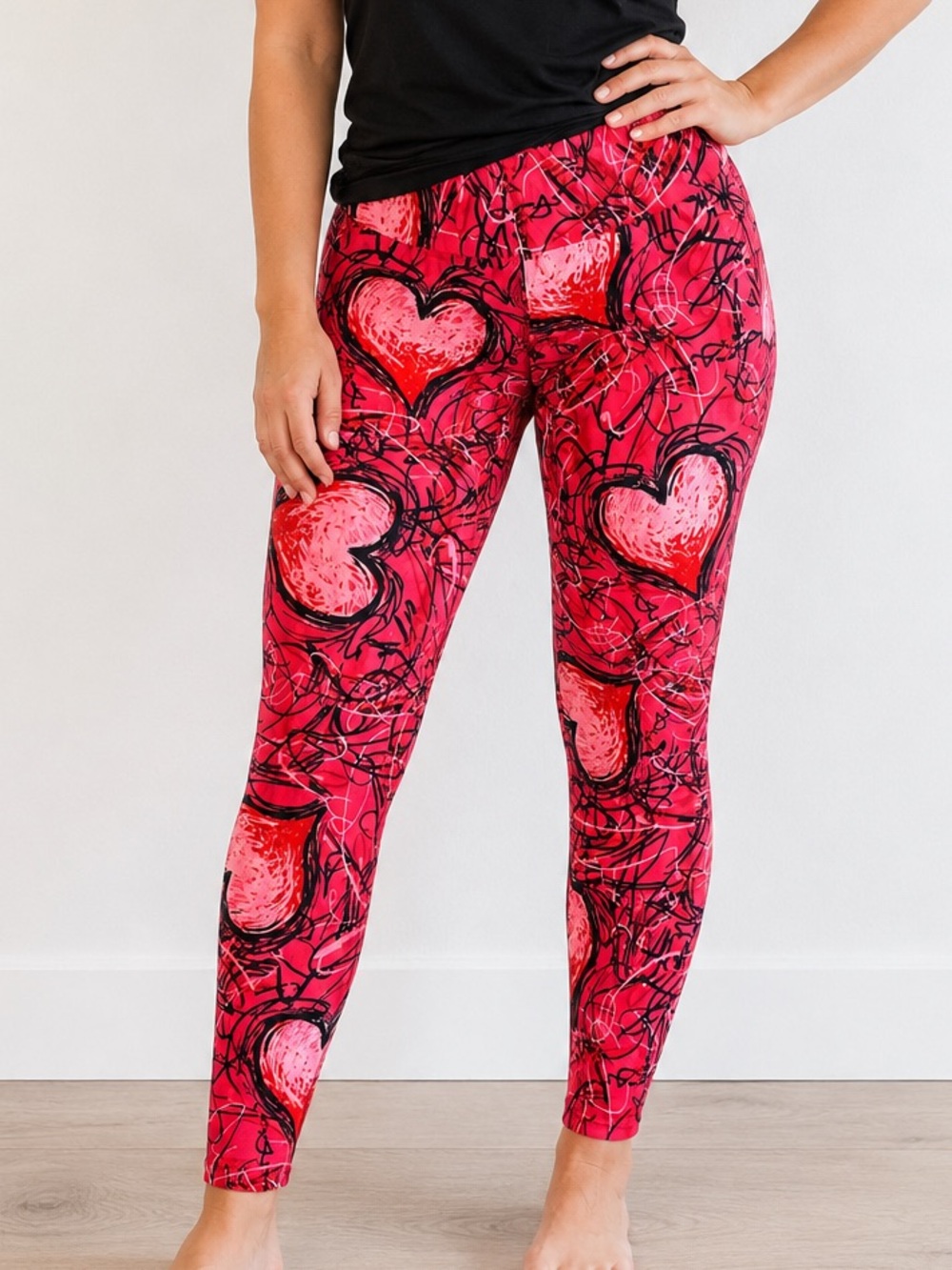 LuLaRoe Valentine Graphic Heart Leggings One Size Pink Red Buttery Soft Stretch